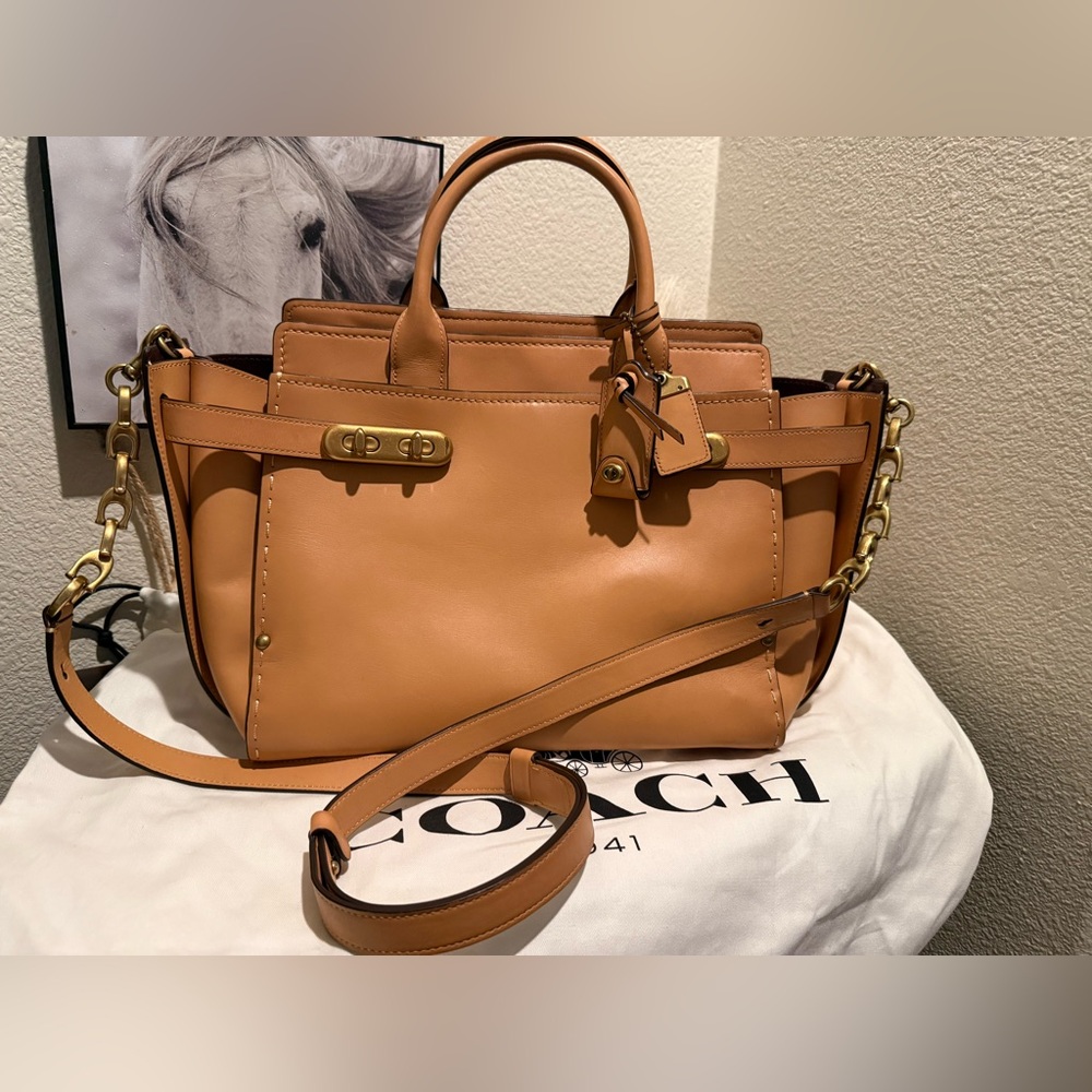 Coach 1941 Double Swagger - Picture 2 of 10